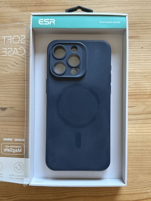 Husă iPhone 15 Pro Max - ESR