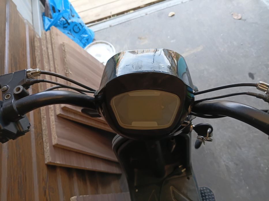 Продам электроскутор за 49к