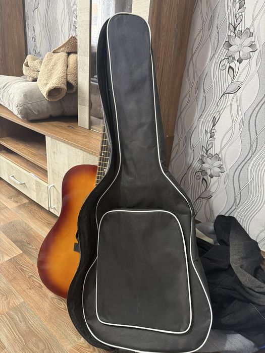 акустична китара Cohen sunburst