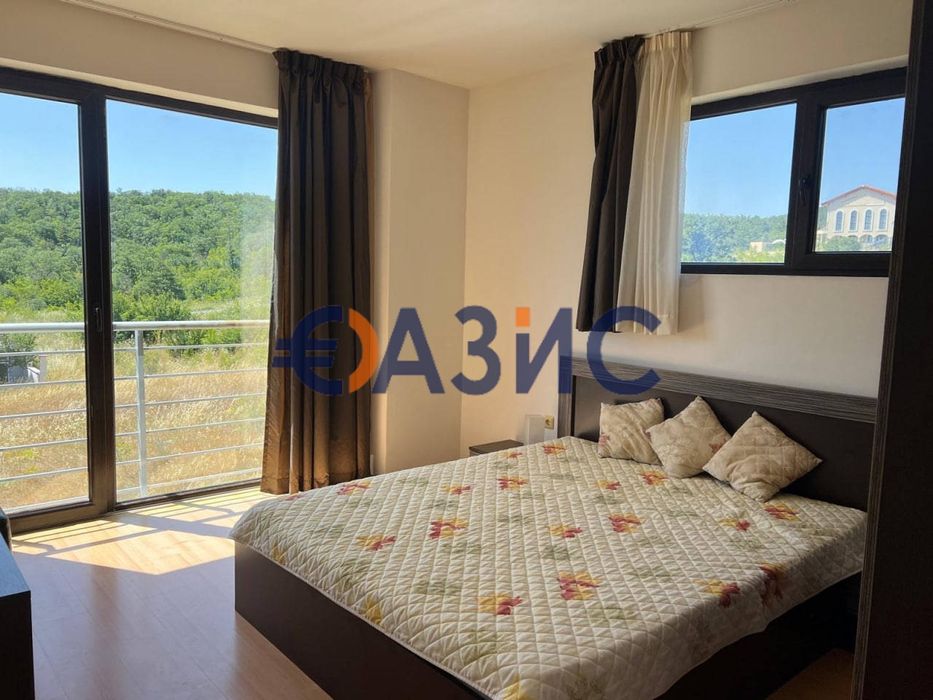 Продава се Тристаен апартамент в к.к. Слънчев бряг - 70 кв.м за 612 €/кв.м - Снимка #1