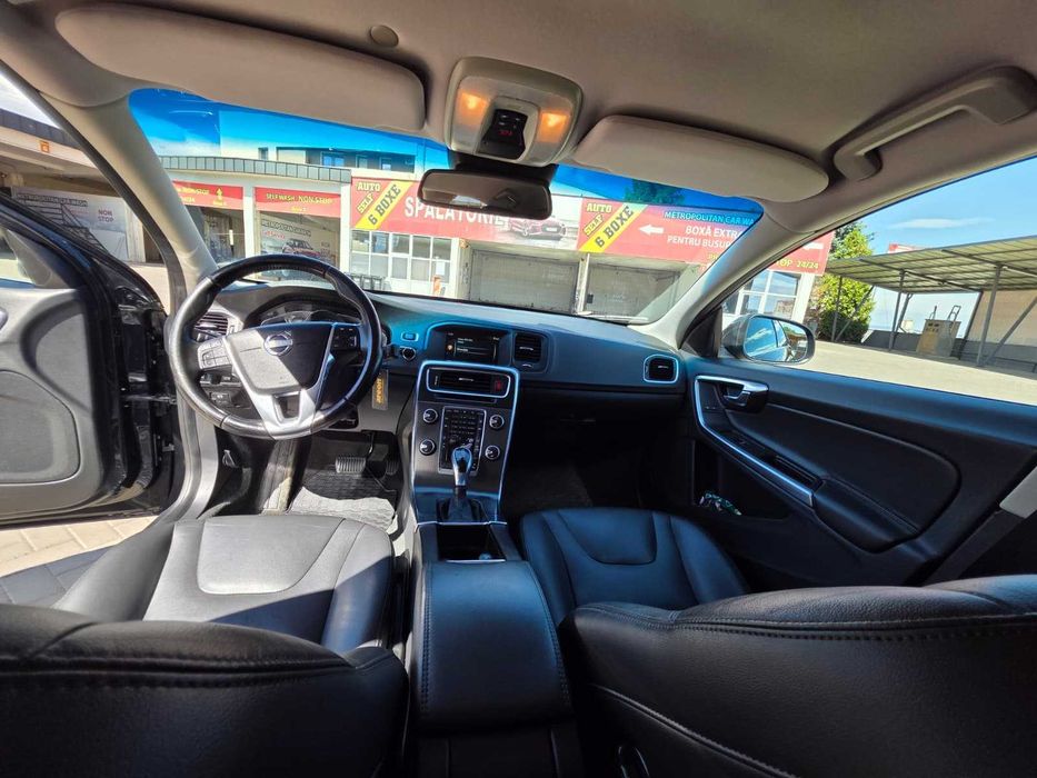 VOLVO S60 2014 — imagine 5