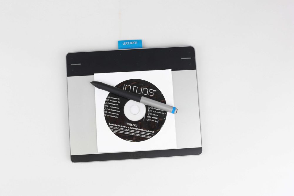 Чисто нов графичен таблет  Wacom Intuos Creative Pen Small.