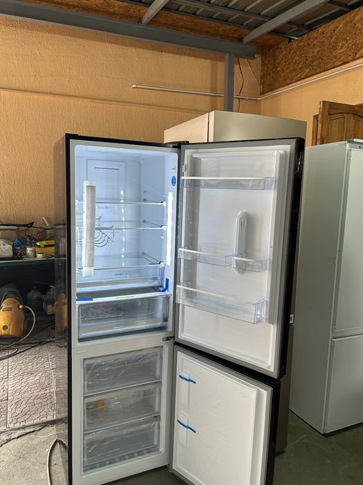 Продается холодильник Haier