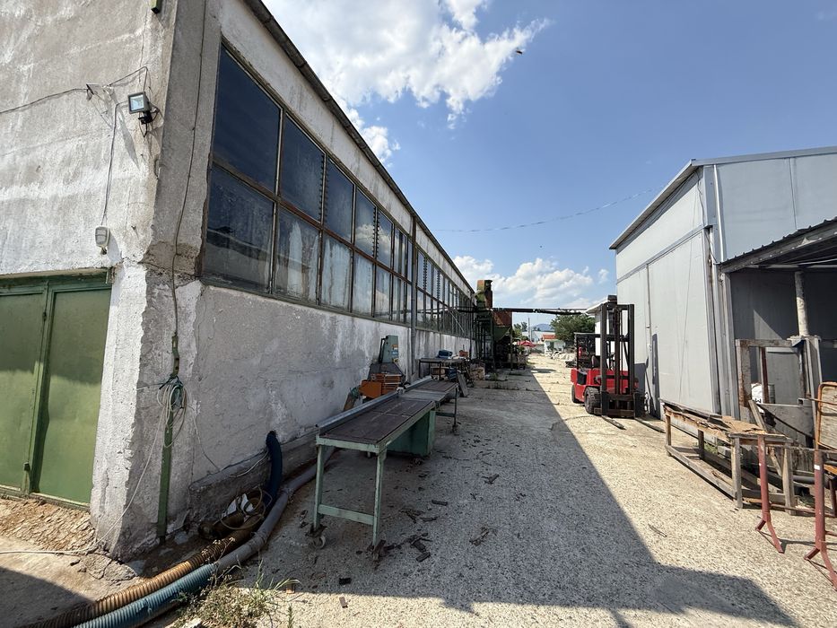 Фабрика/склад/цех за продажба - Готов за работа