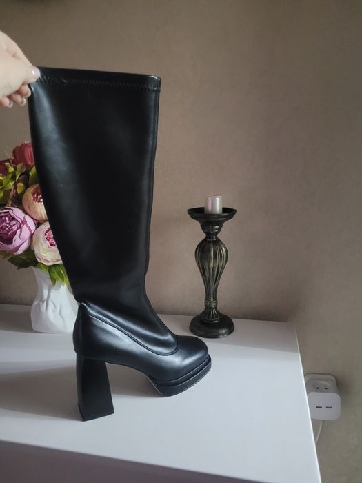 Продам осенние сапоги