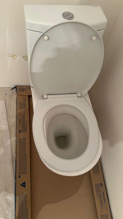 Продам унитаз  б у