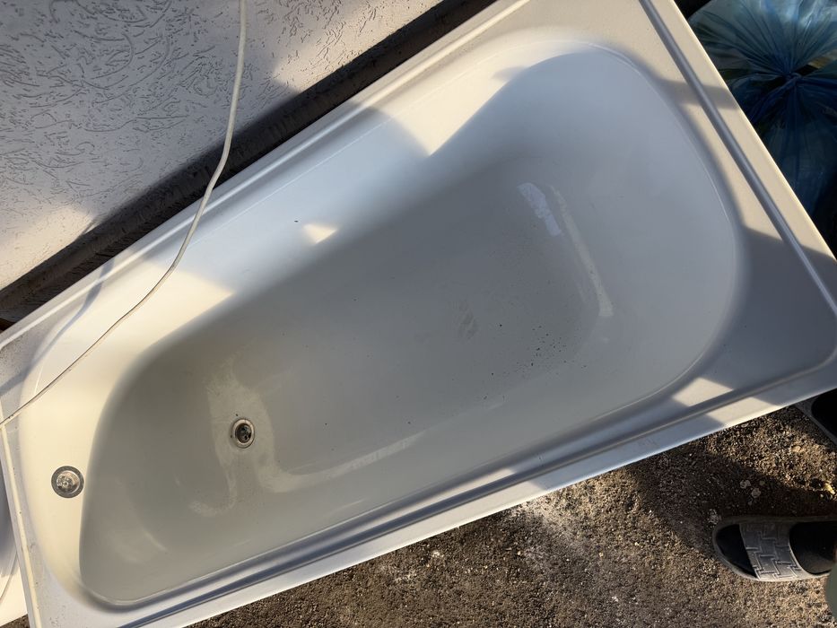 Продам ванну с унитазом не дорого