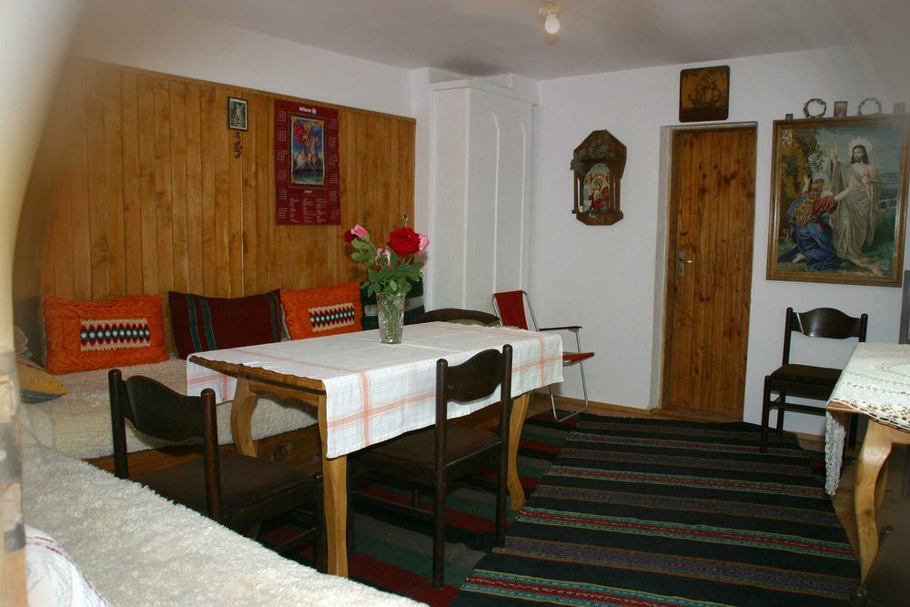 Продава се Къща в с. Гъбене, Област Габрово - 210 кв.м за 389 €/кв.м - Снимка #17