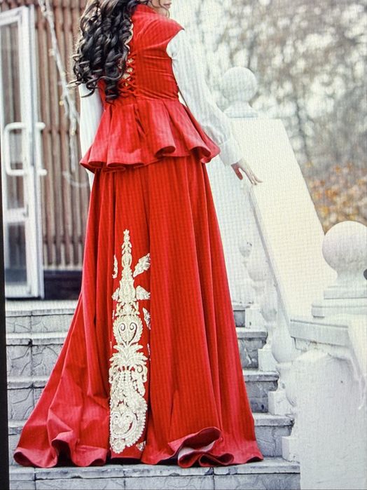 Национальное платье/костюм