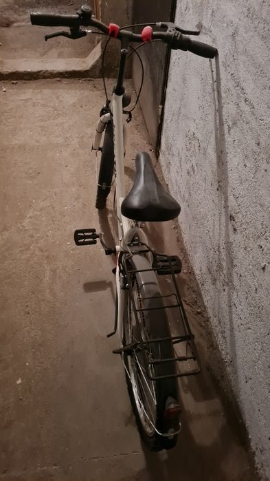 Vând bicicleta unisex
