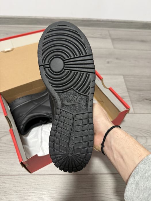 Nike Dunk Low Triple Black