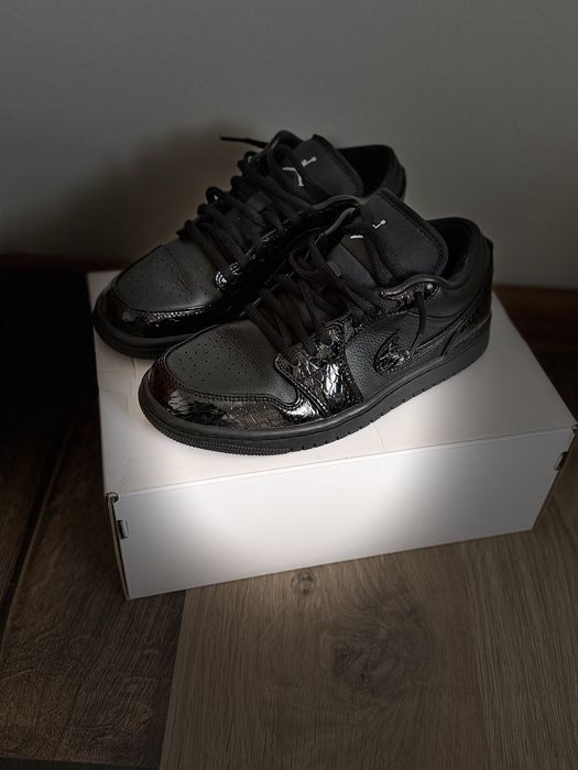 Air Jordan 1 Low SE