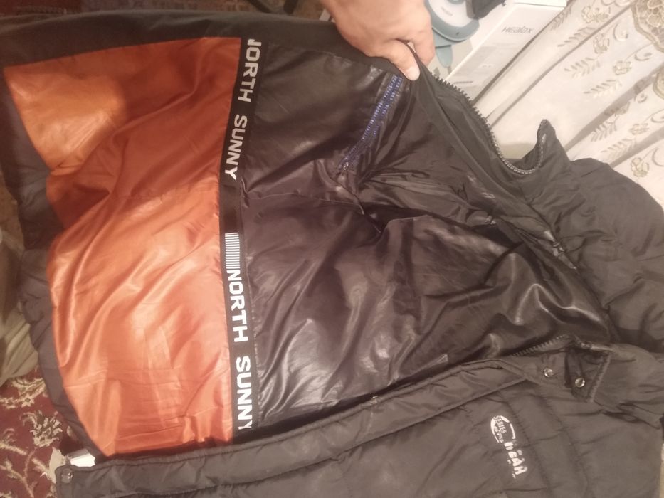 2та Зимний куртка, состояние зор хеч каери йиртилмаган. Арзон нархда