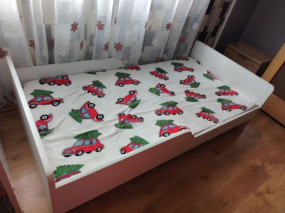 Vând pat pentru copii