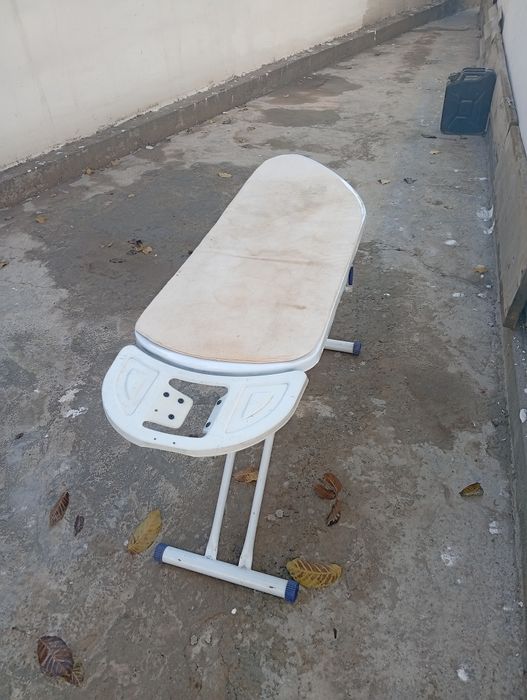 Гладилька продаю в нормальном исправном состояние 200000доставка делаю