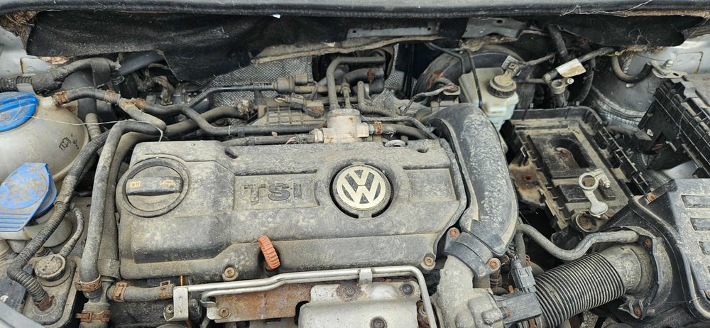 Dezmembrez VW Golf / Golf Plus 1.4 TSI e5 cod CAX