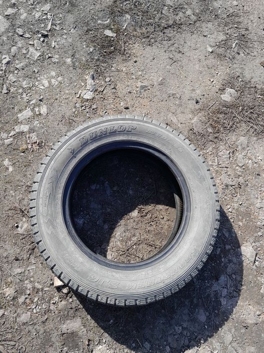 Продам резину 4 штуки