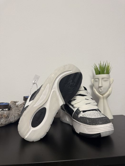 Amiri MA-1 Crystal 44