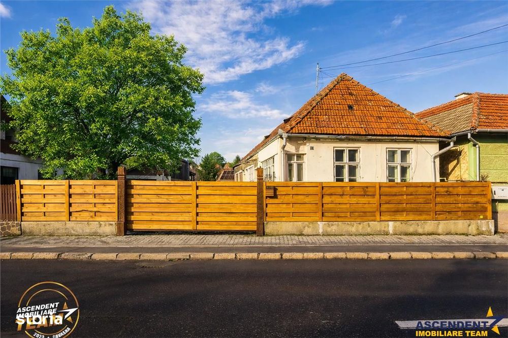 Casa din lemn, teren 384 mp: oportunitate  renovare, Simeria,  Sfantu