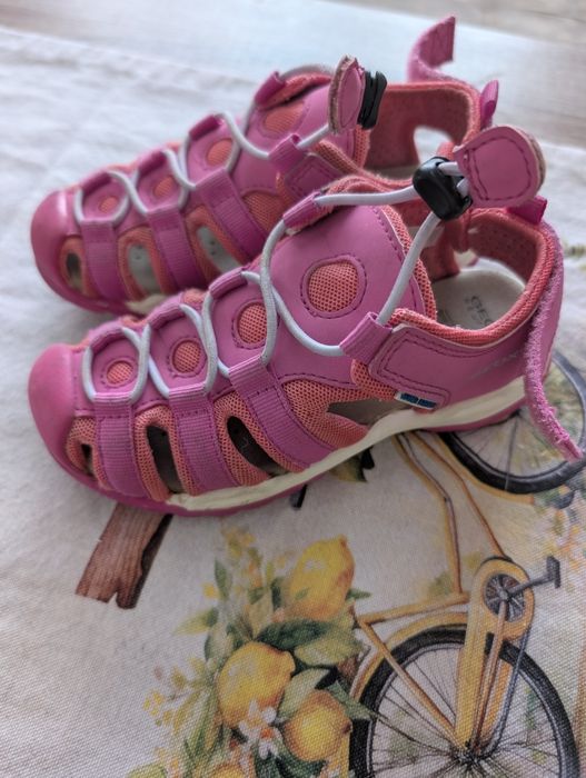 Skechers/Geox/Primigi маратонки и сандали  28 номер