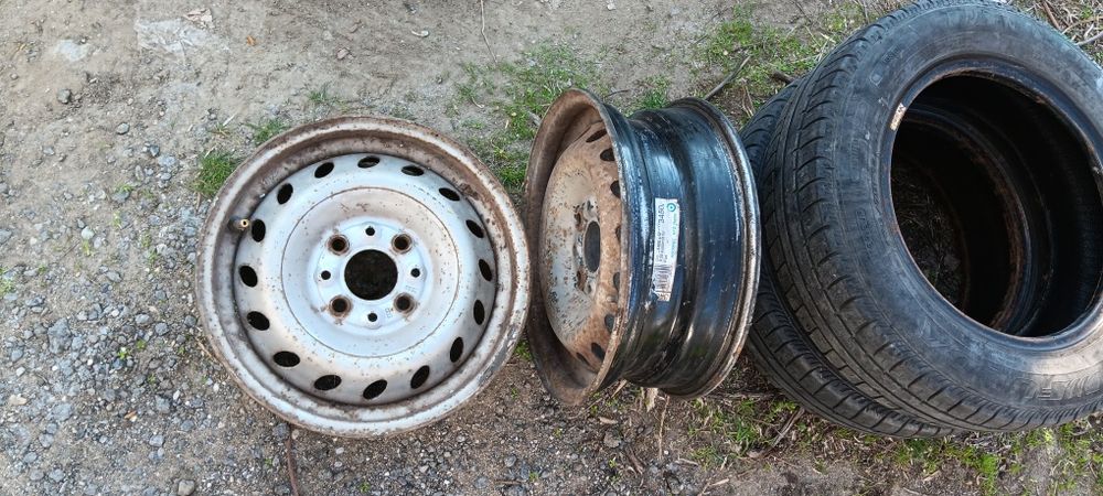 Гуми с метални джанти 13 цола