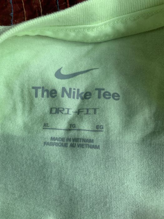 Nike • Dryfit • •