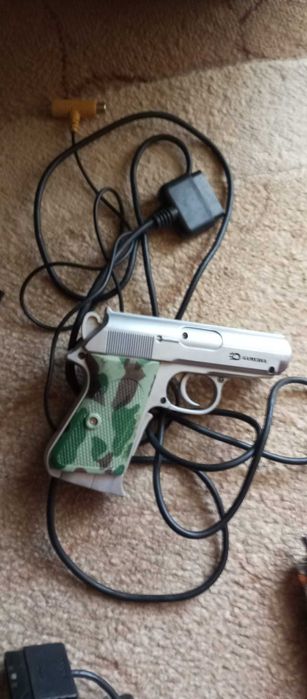 Sony PS2, accesorii si jocuri