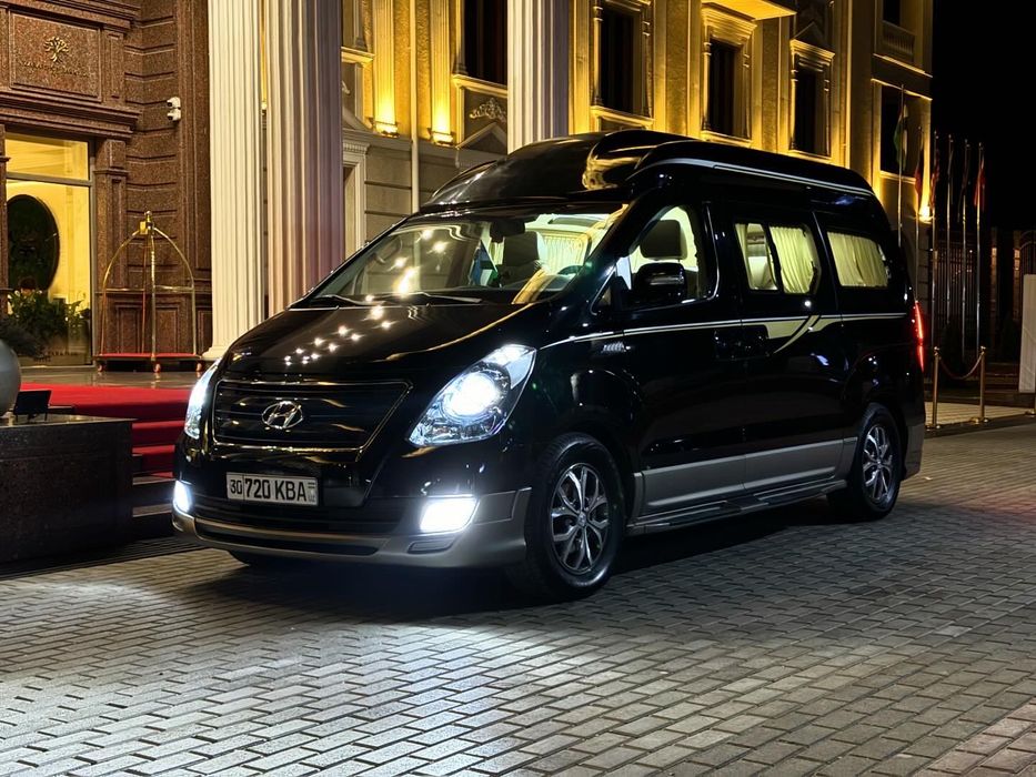 Hyunadi grand starex Limusine