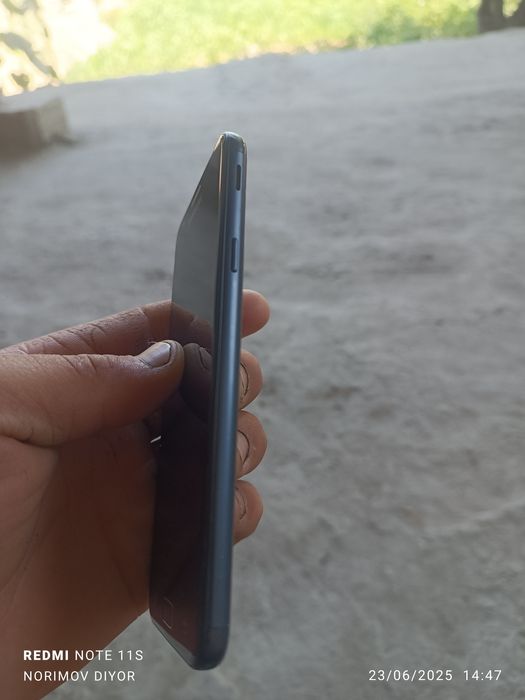 Telefonga garantiya bor