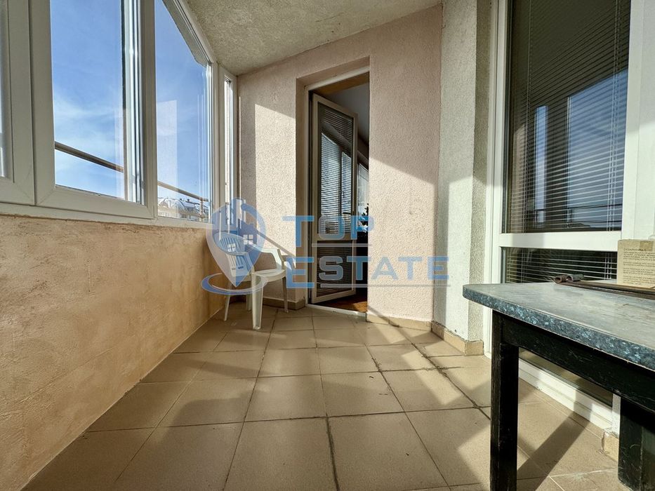 Двустаен тухлен апартамент в квартал Кольо Фичето, град Велико Търново