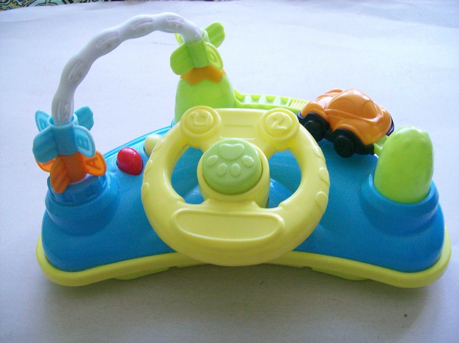 Свиреща детска играчка