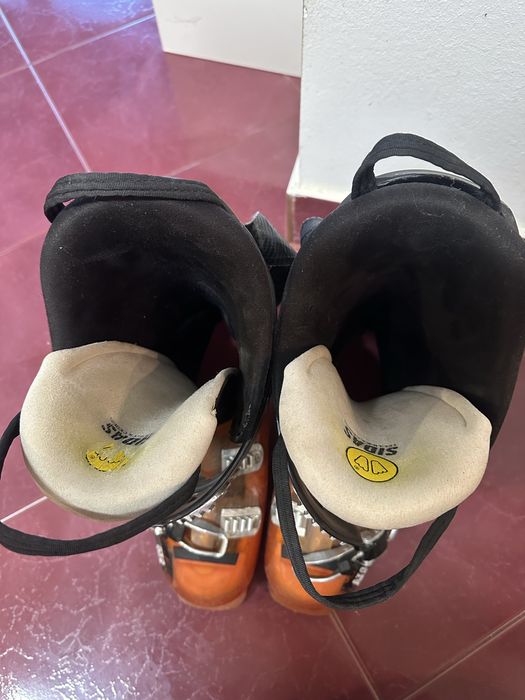 Clapari atomic elite T3 flex 130 marimea 41 (26 26.5)