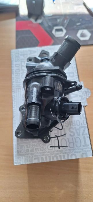 termostat cu carcasa complet 1.3tce renault