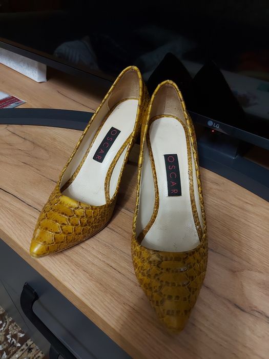 Обувь женская 100 000