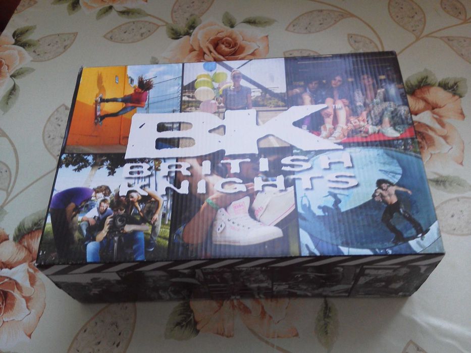 Tenisi -BK British Knights si Adidas Replay