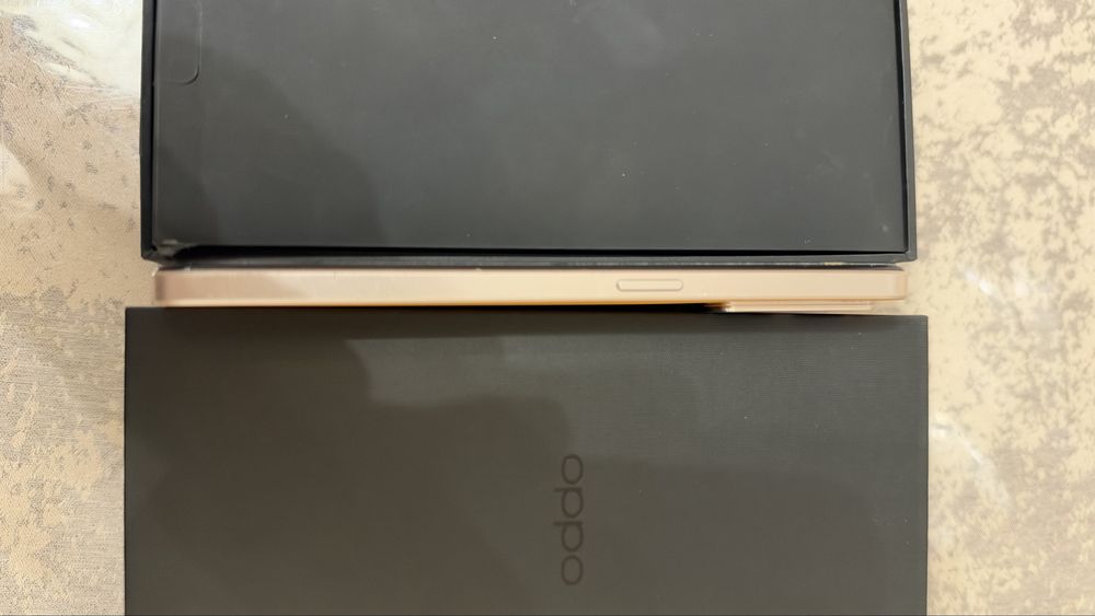Продам OPPO Reno 7