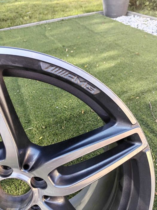 Джанта 19" AMG Mercedes E-класа 9Jx19H2 ET49