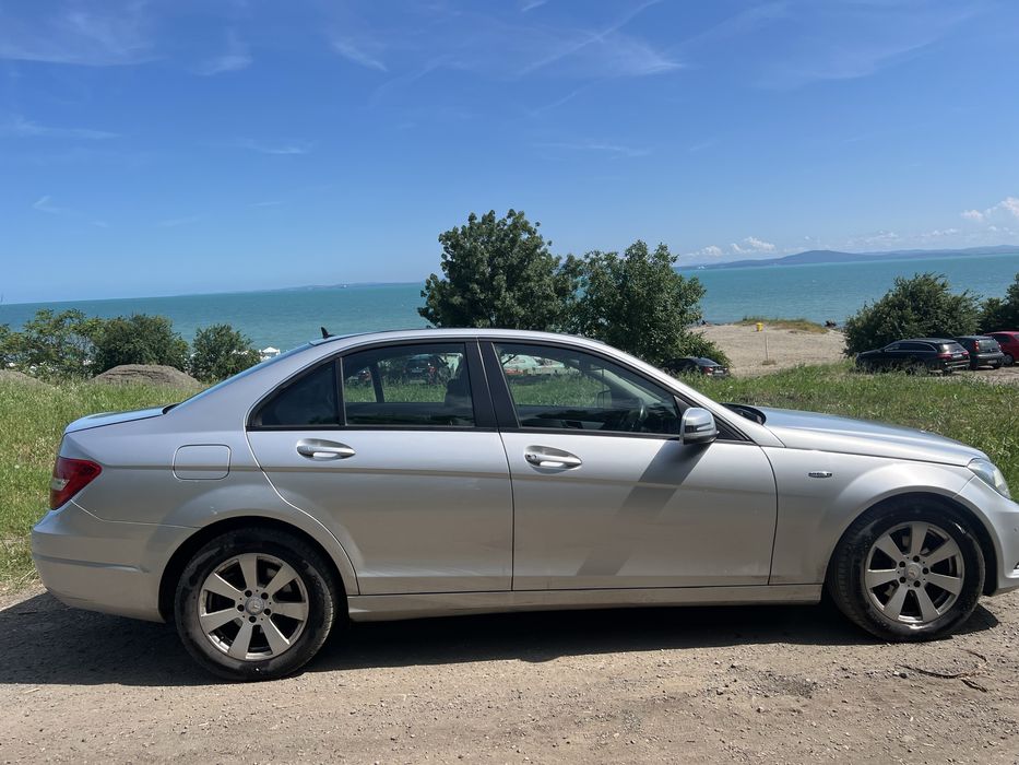 Mercedes Benz C180 automatic 2012