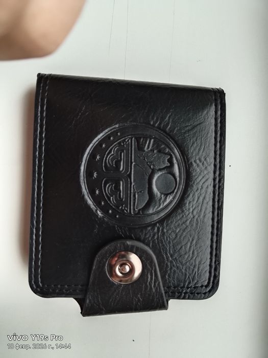 Кошелёк в отличном состоянии торг есть