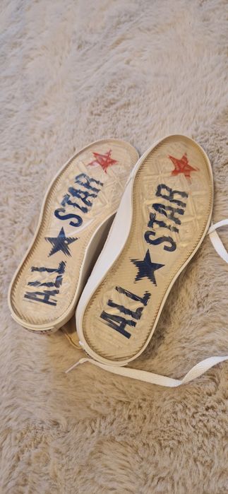 Converse bej cu alb, model CDG noi