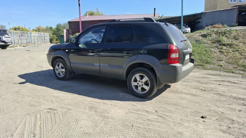 Продам машину Hyundai tucson