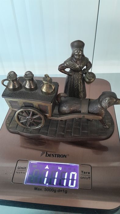 Бронзова млекопродавачка