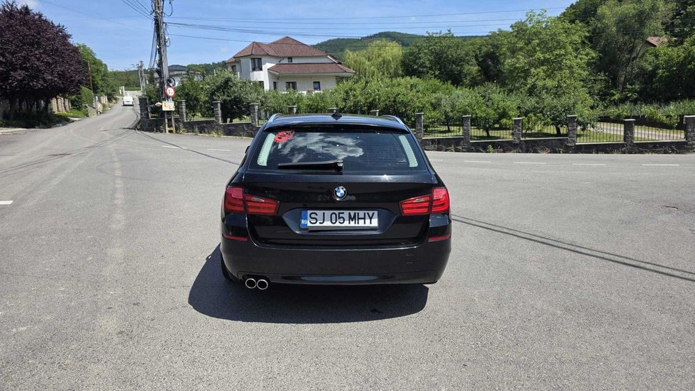 BMW 5 Series 2011 — imagine 4