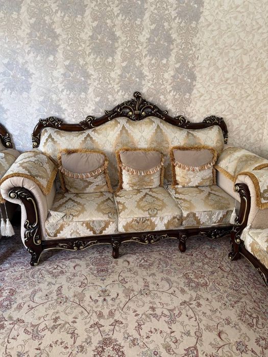 Продается мягкая мебель диван кресло китай