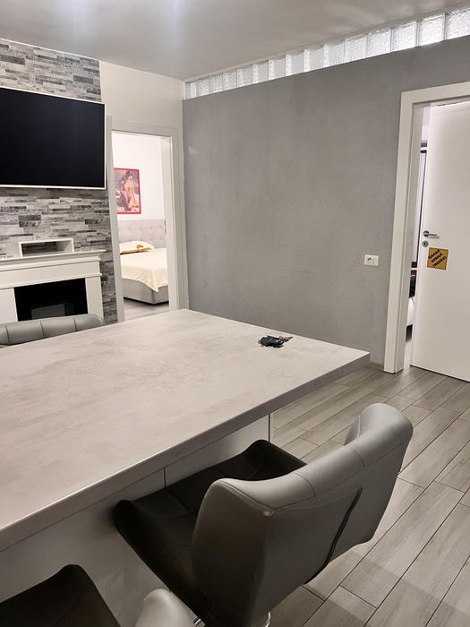 Inchiriez Ap.  Regim Hotelier