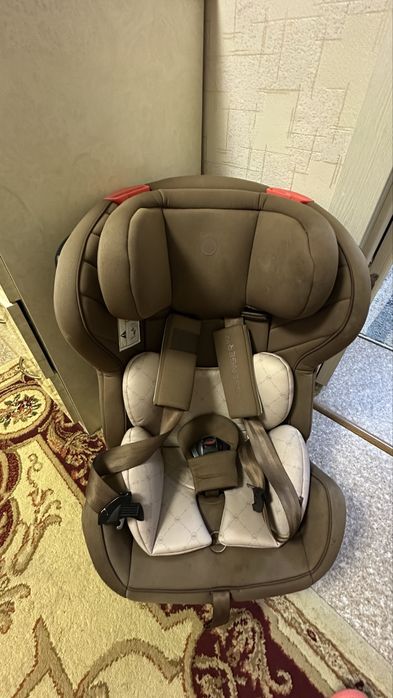 Продается Автокресло