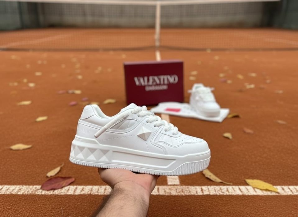 Adidasi Valentino Garavani Alb