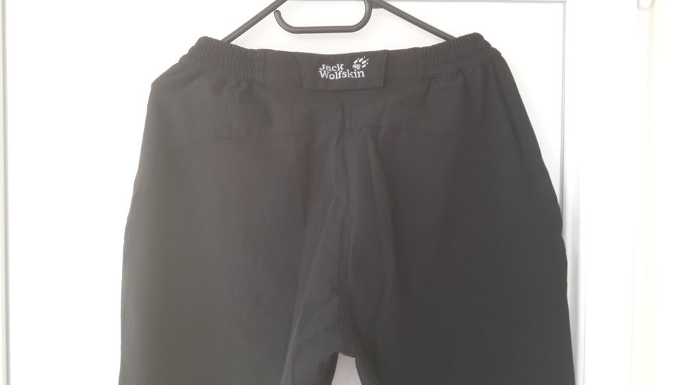 Pantaloni drumetii montane Jack Wolfskin