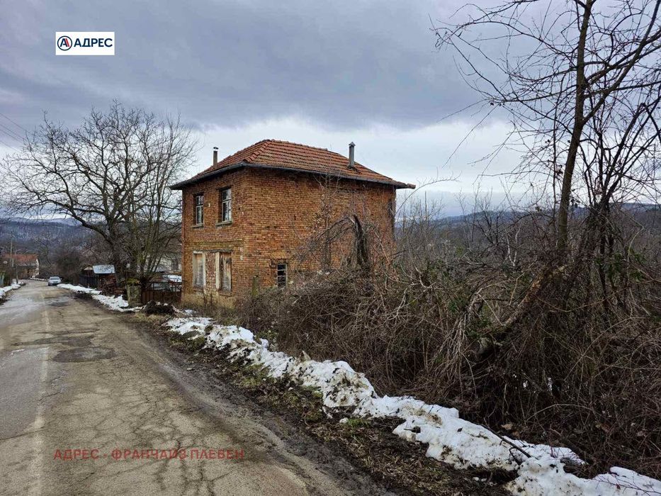 Къща в Ловеч, област-с.Балабанско площ 90 цена 25000