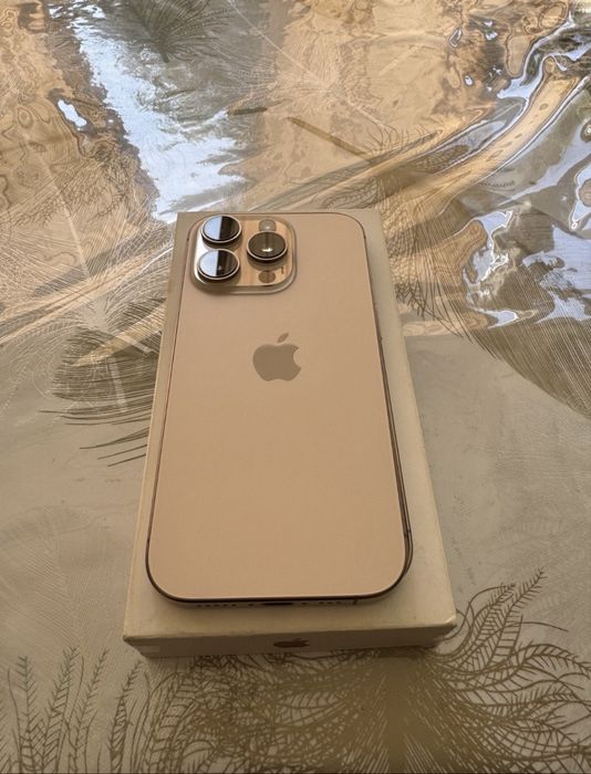 Iphone 16 pro desert